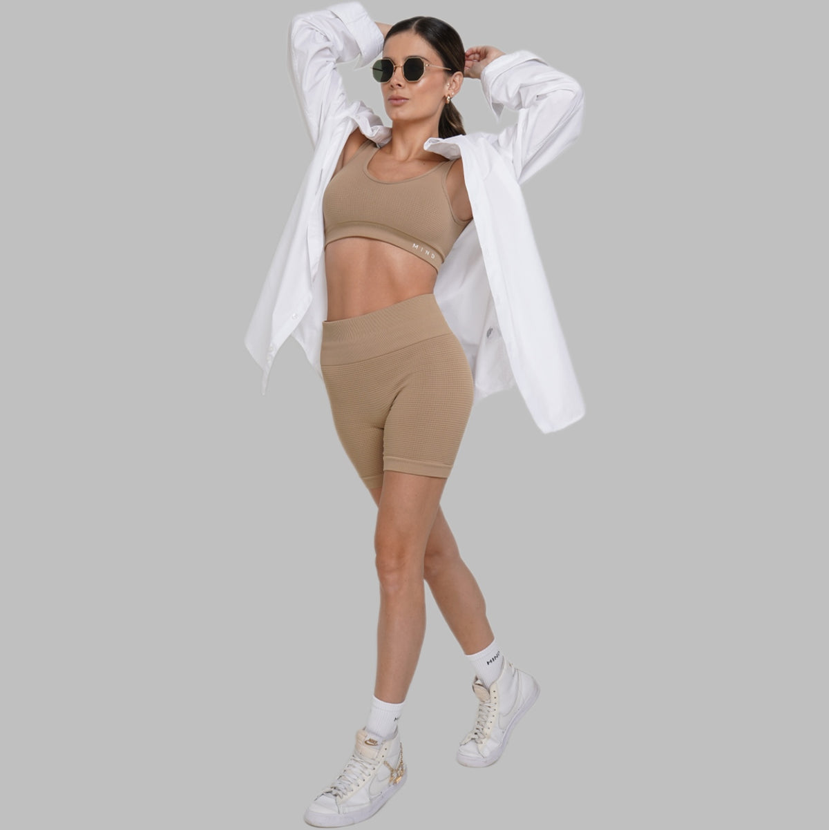 Short Aura